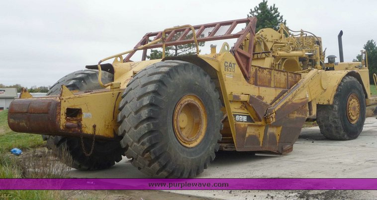 image for item 6879 1989 Caterpillar 621E wheel scraper