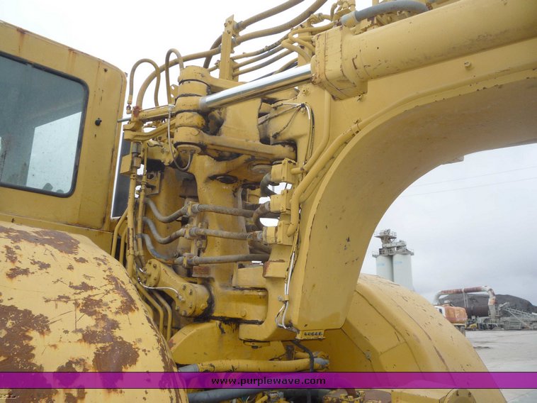 image for item 6879 1989 Caterpillar 621E wheel scraper