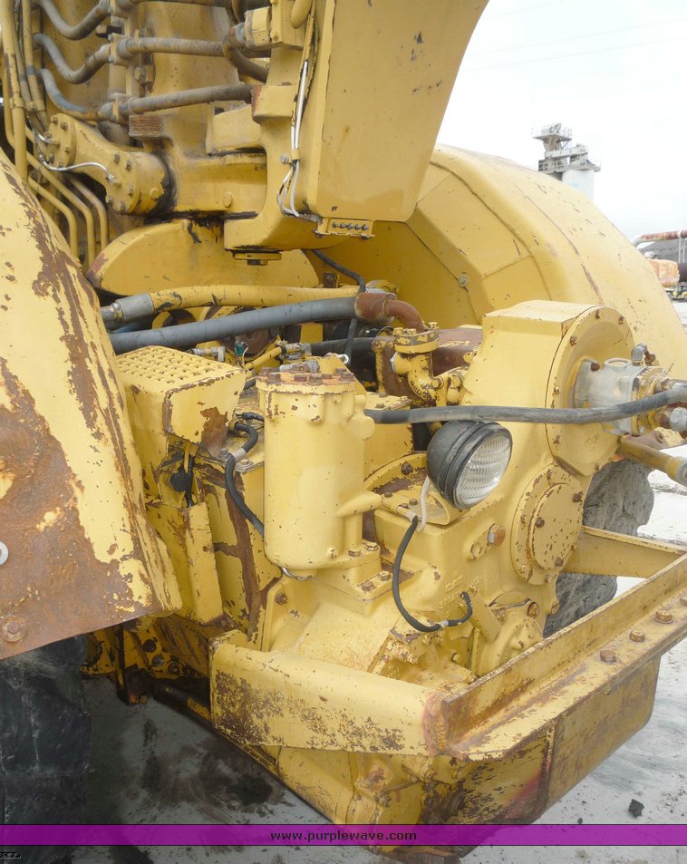 image for item 6879 1989 Caterpillar 621E wheel scraper