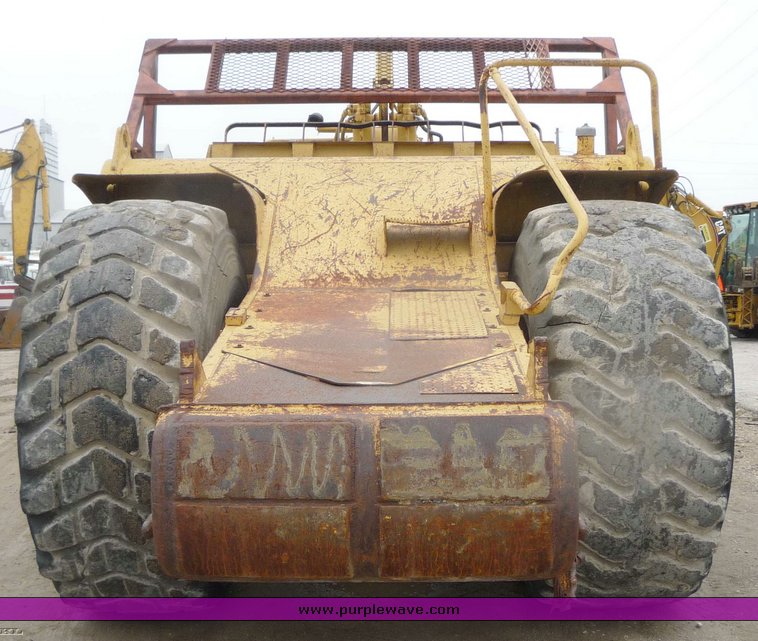 image for item 6880 1989 Caterpillar 621E wheel scraper