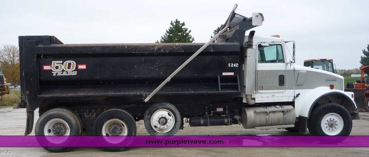 image for item 6882 1995 Kenworth W900S TADT tandem axle dump truck