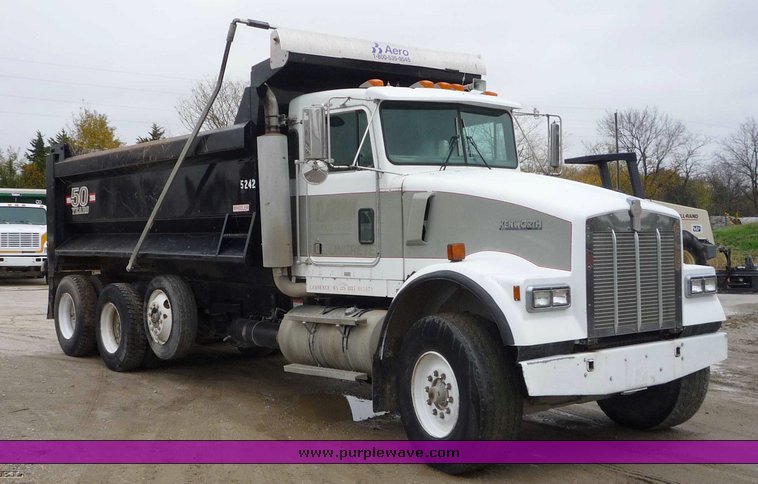 image for item 6882 1995 Kenworth W900S TADT tandem axle dump truck