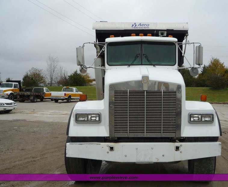 image for item 6882 1995 Kenworth W900S TADT tandem axle dump truck
