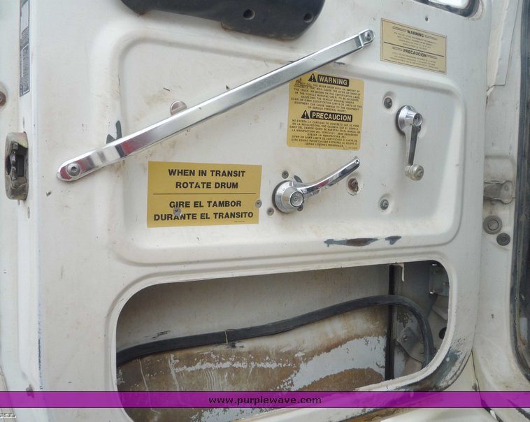 image for item 6887 1990 Ford L8000 service truck