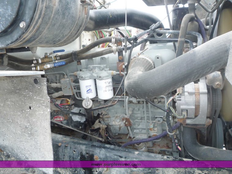 image for item 6887 1990 Ford L8000 service truck