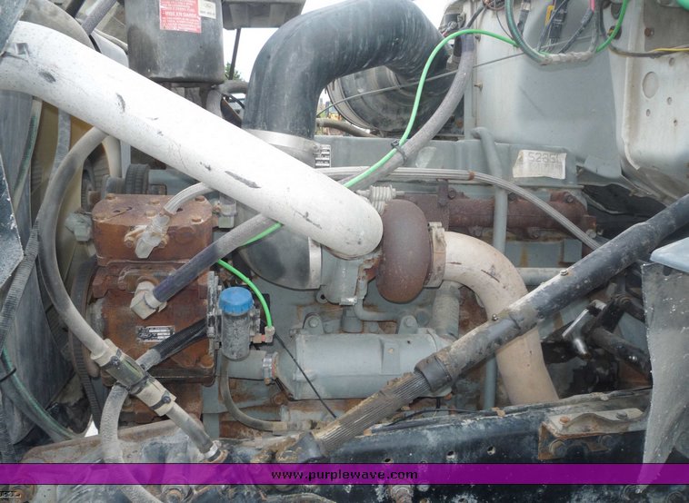 image for item 6887 1990 Ford L8000 service truck