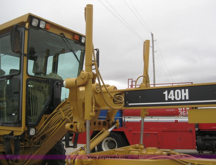 image for item 6897 Caterpillar 140H motor grader