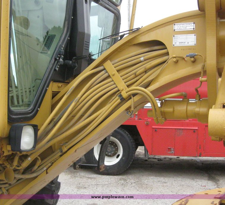 image for item 6897 Caterpillar 140H motor grader