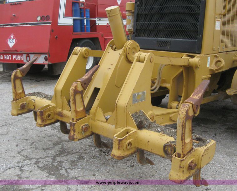 image for item 6897 Caterpillar 140H motor grader