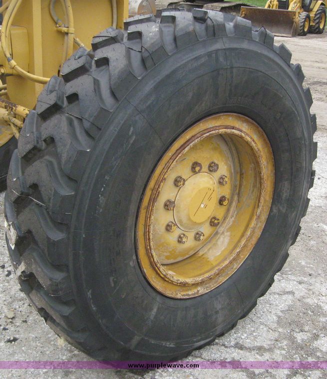 image for item 6897 Caterpillar 140H motor grader