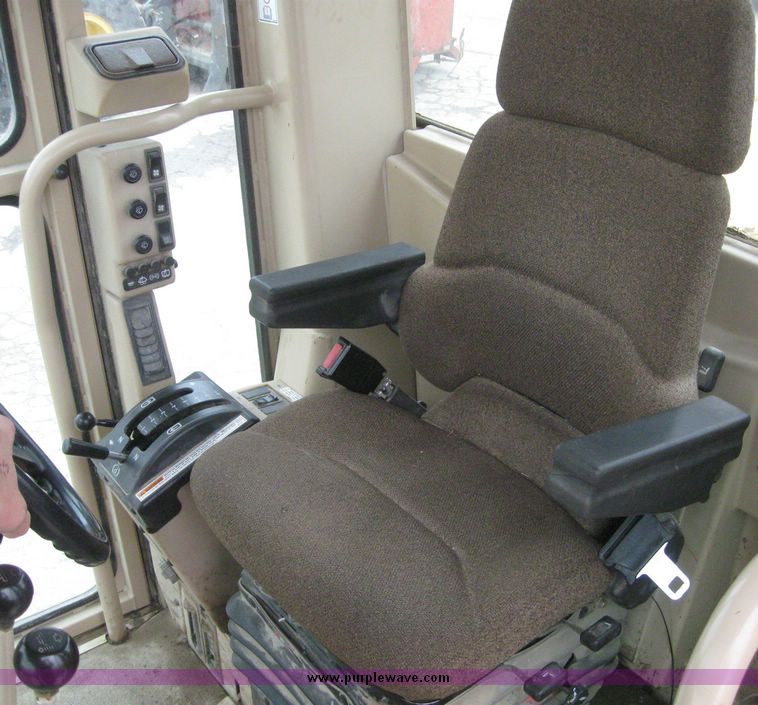 image for item 6897 Caterpillar 140H motor grader