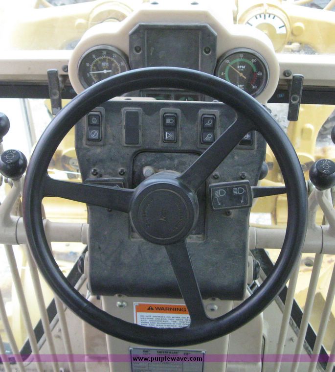 image for item 6897 Caterpillar 140H motor grader