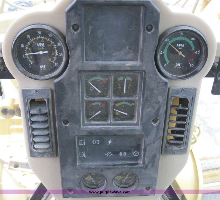 image for item 6897 Caterpillar 140H motor grader