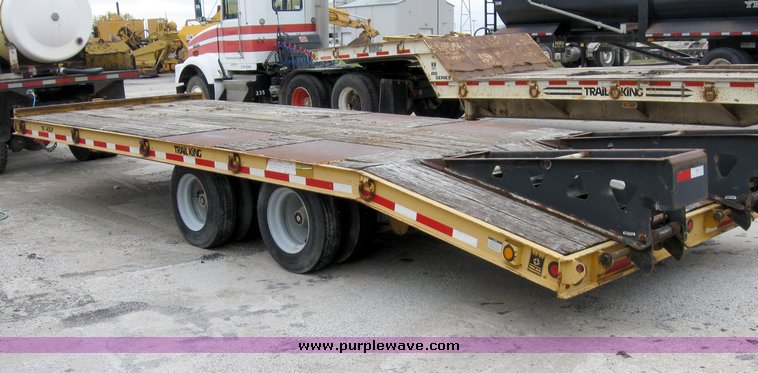 image for item 6951 Trail King 29' tandem axle trailer