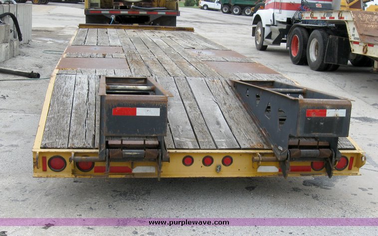 image for item 6951 Trail King 29' tandem axle trailer