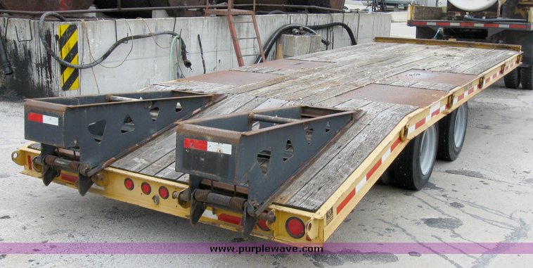 image for item 6951 Trail King 29' tandem axle trailer