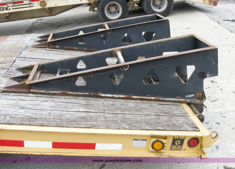 image for item 6951 Trail King 29' tandem axle trailer