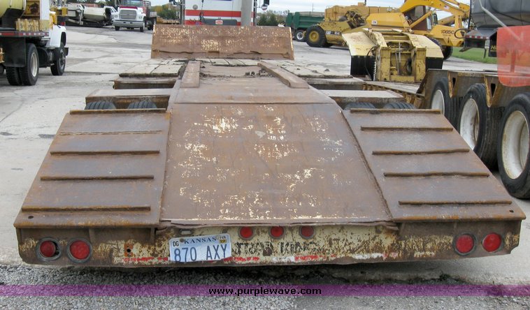 image for item 6952 Trail King TK70RG-392 flat bed tandem axle semi trailer