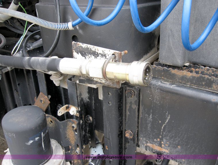 image for item 6953 1995 Kenworth T800B TATT