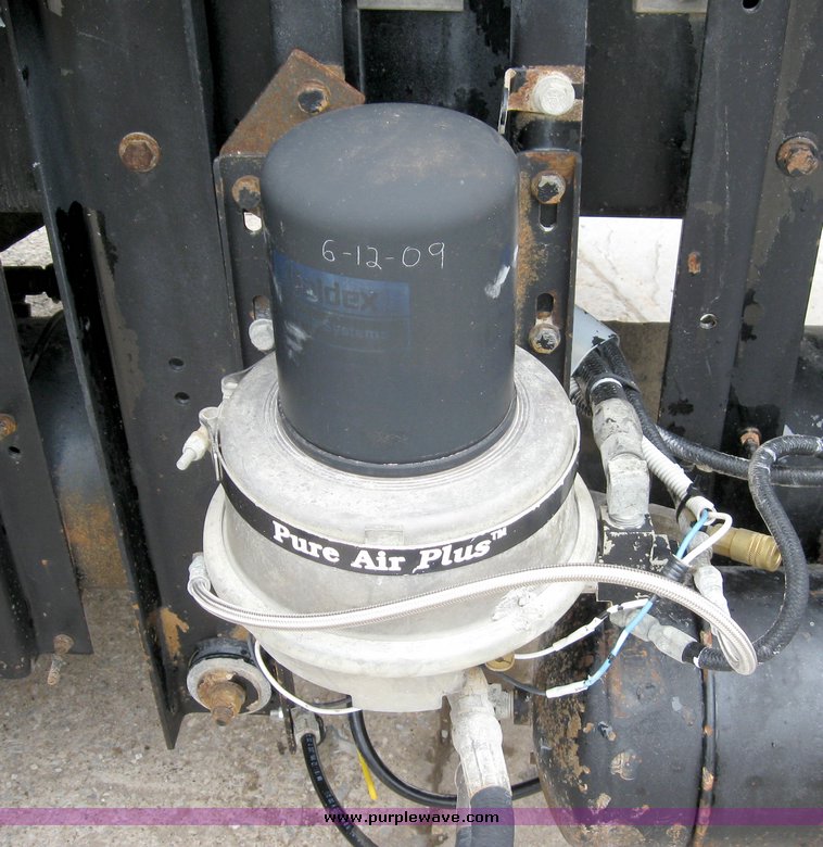 image for item 6953 1995 Kenworth T800B TATT