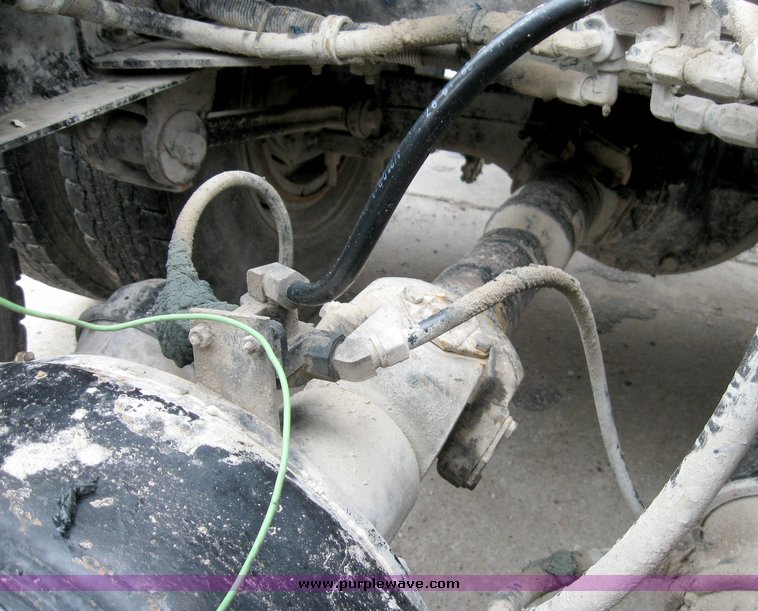 image for item 6953 1995 Kenworth T800B TATT