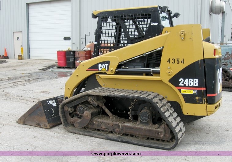 image for item 6955 Caterpillar 246B tracked skid steer