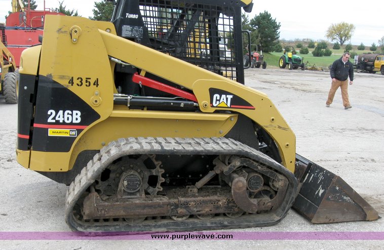 image for item 6955 Caterpillar 246B tracked skid steer