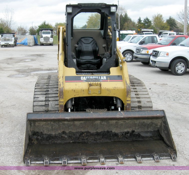 image for item 6955 Caterpillar 246B tracked skid steer