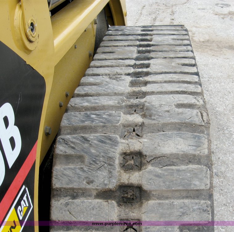 image for item 6955 Caterpillar 246B tracked skid steer