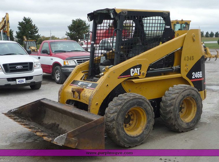 image for item 6956 2005 Caterpillar 246B skid steer