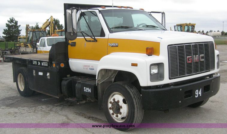 image for item 8016 1995 GMC Topkick