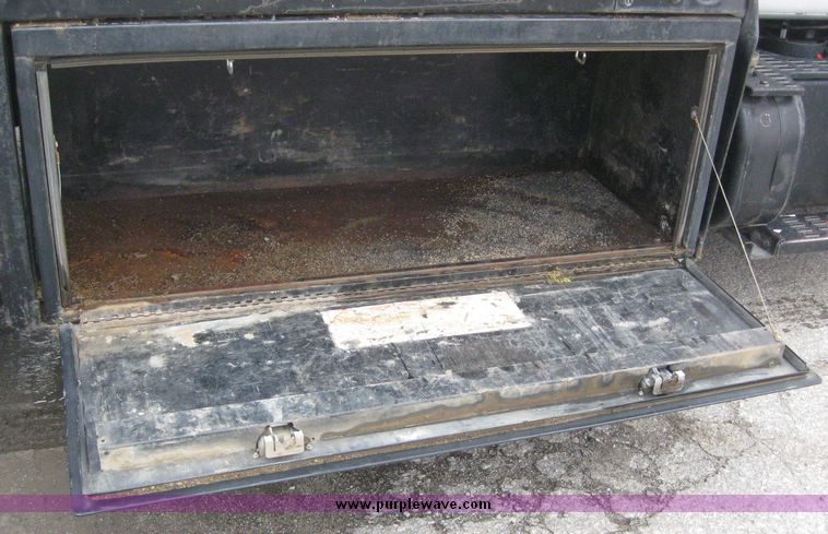 image for item 8016 1995 GMC Topkick