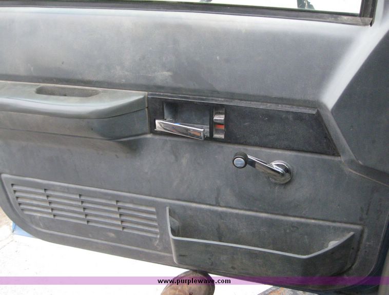 image for item 8016 1995 GMC Topkick