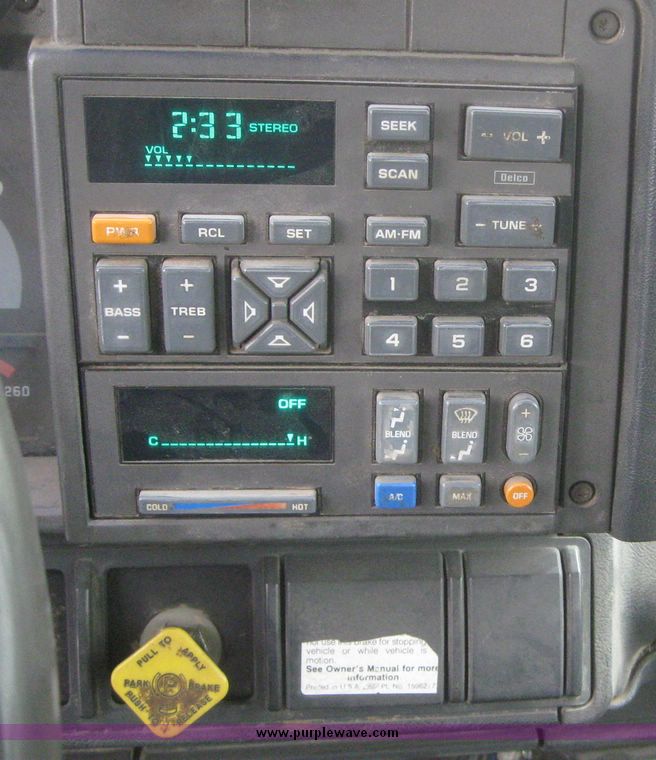 image for item 8016 1995 GMC Topkick