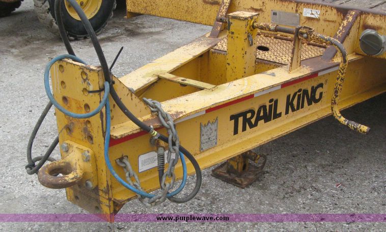 image for item 8023 1999 Trail King TK40LP tandem axle trailer