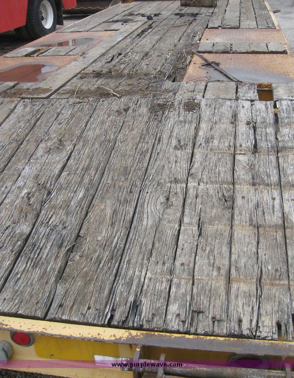 image for item 8023 1999 Trail King TK40LP tandem axle trailer