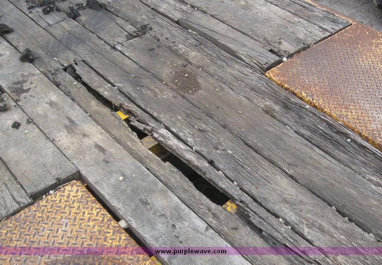 image for item 8023 1999 Trail King TK40LP tandem axle trailer