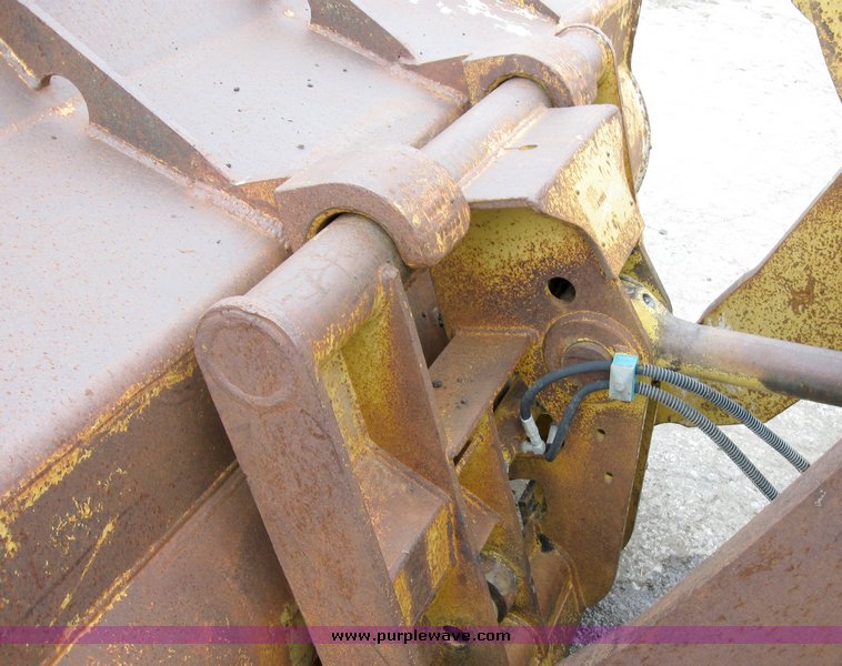 image for item 8025 Caterpillar 936 wheel loader