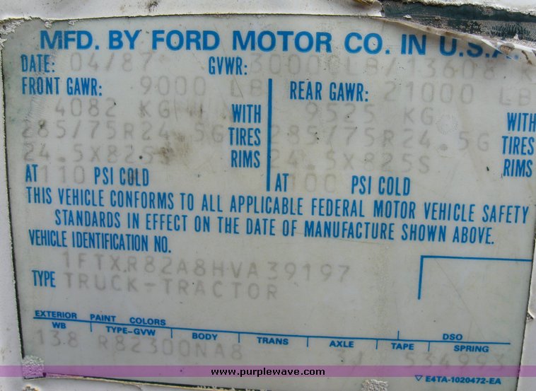image for item 8026 1987 Ford LN8000 water truck