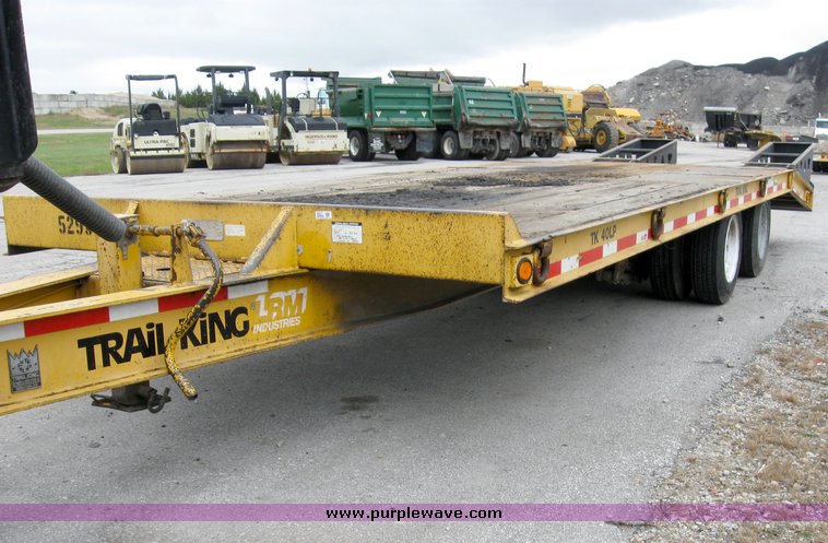 image for item 8027 Trail King tandem axle 29' trailer