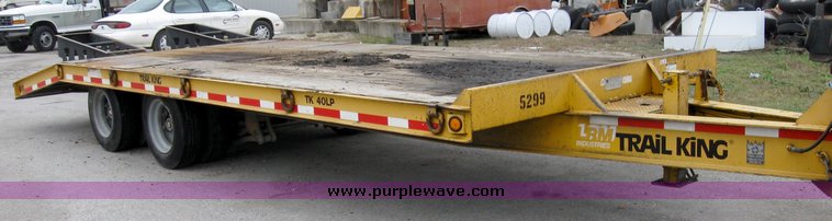 image for item 8027 Trail King tandem axle 29' trailer