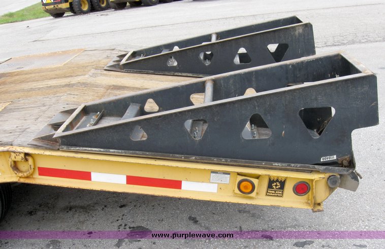 image for item 8027 Trail King tandem axle 29' trailer