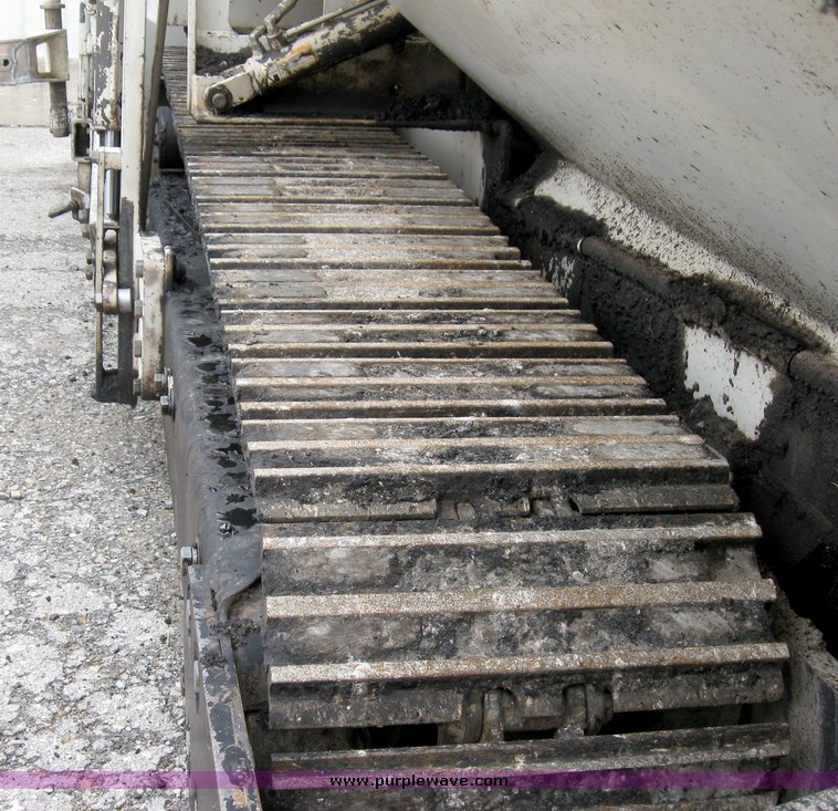 image for item 8028 1995 Cedarapids CR461 paver