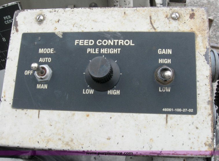 image for item 8028 1995 Cedarapids CR461 paver