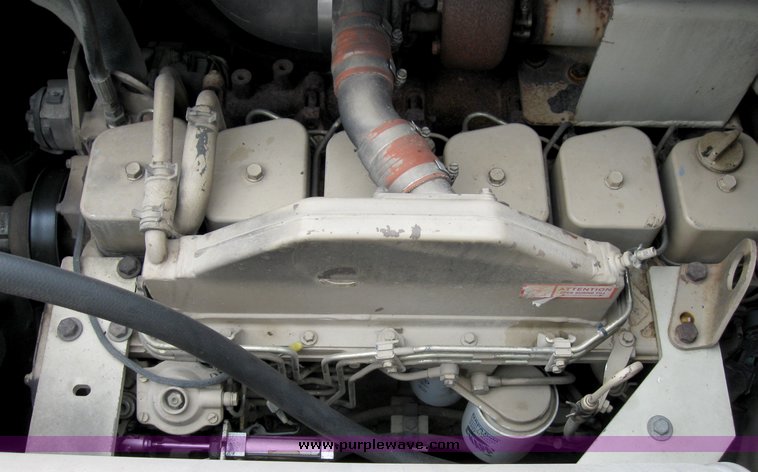 image for item 8028 1995 Cedarapids CR461 paver