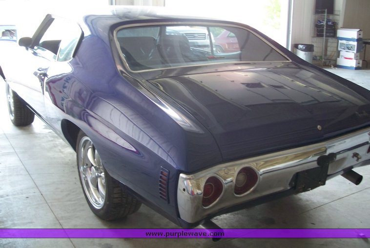 image for item 1000 1971 Chevrolet two door