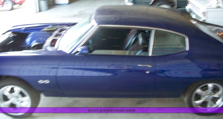 image for item 1000 1971 Chevrolet two door