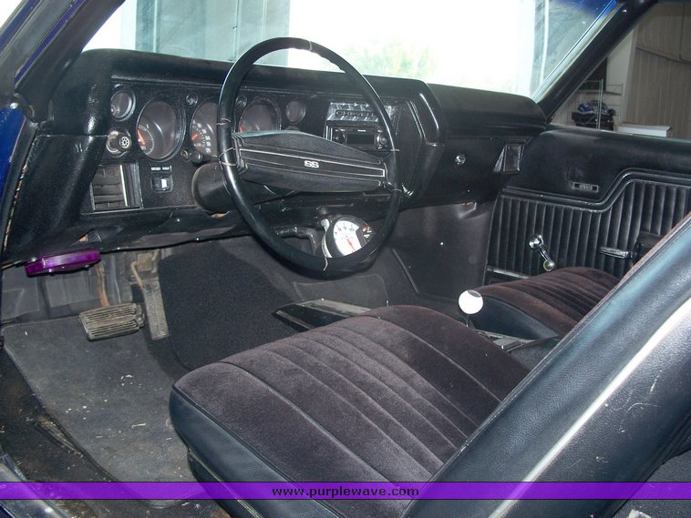 image for item 1000 1971 Chevrolet two door