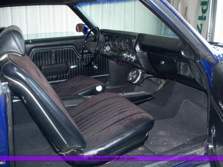 image for item 1000 1971 Chevrolet two door