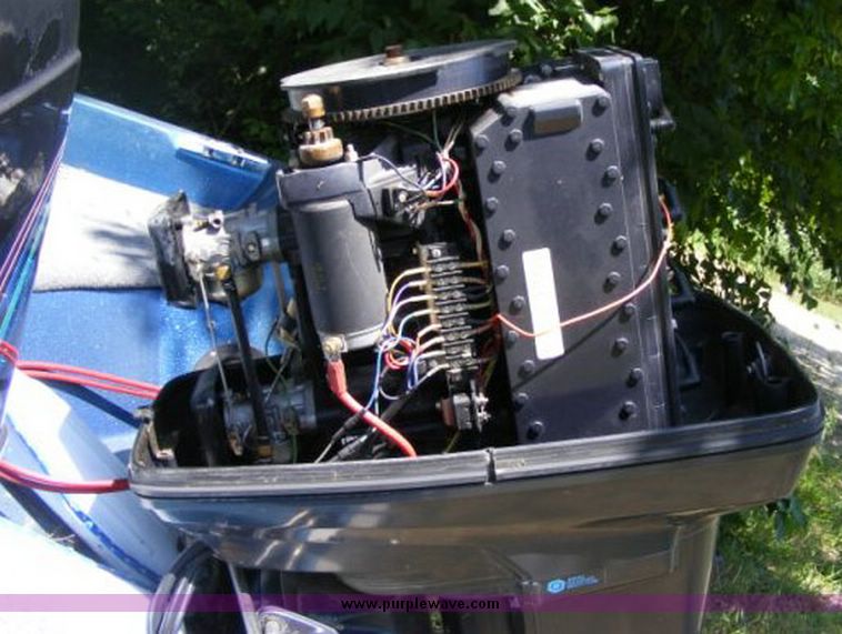 image for item 2018 1987 Bayliner Trophy boat